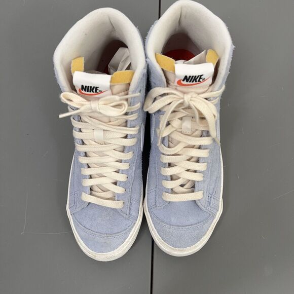Nike Blazer Suede Retro Sneakers DV7006-400 Women 8 US Trainers High Top - Picture 2 of 9